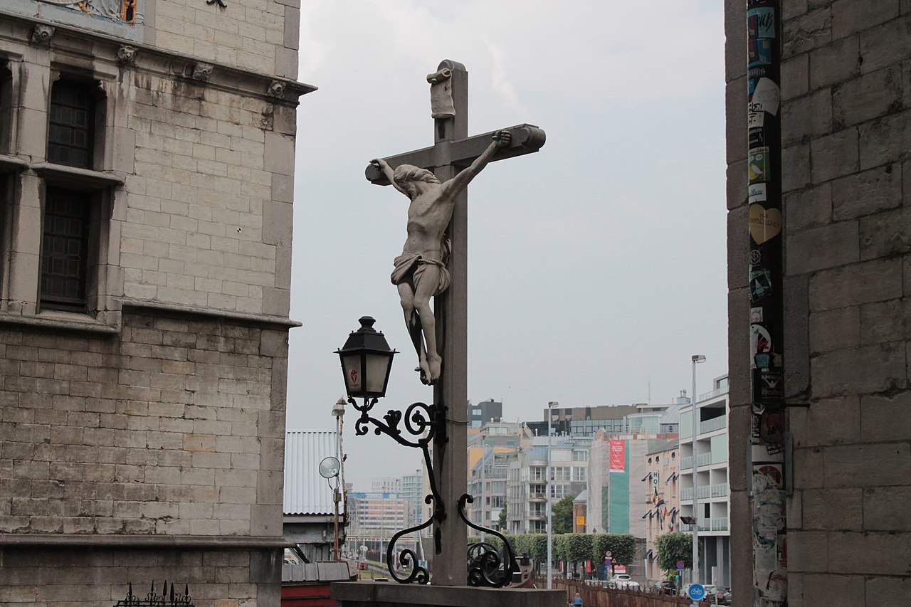 Street light in Antwerp