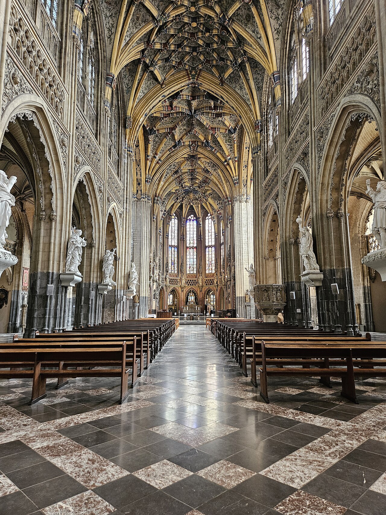 Interior of Église Saint-Jacques