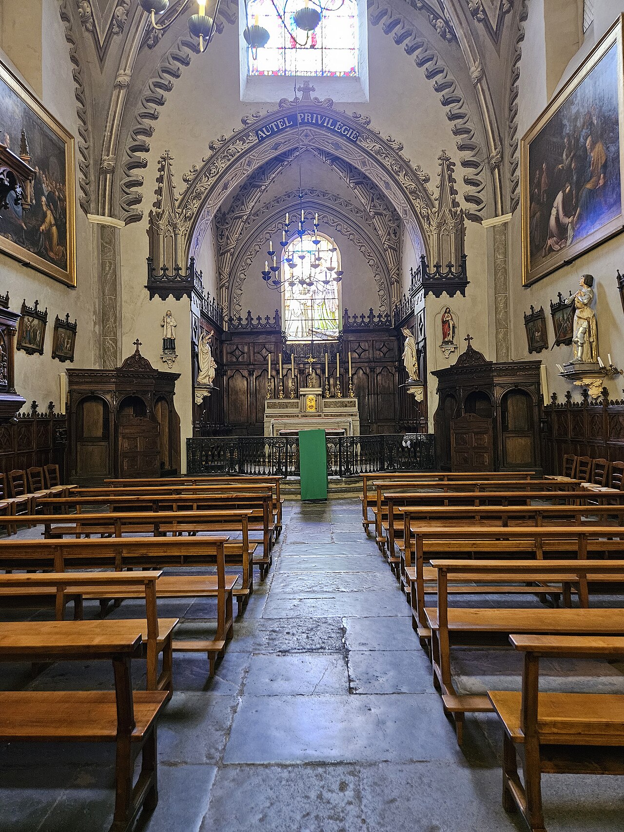 Interior of Cathédrale Notre-Dame de Grenoble