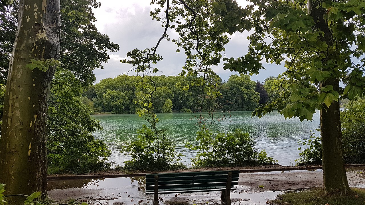 Banco num parque, Lyon