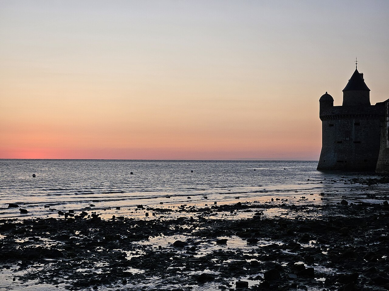 Interior of Abbatiale de Mont Saint-Michel 20 (cropped)