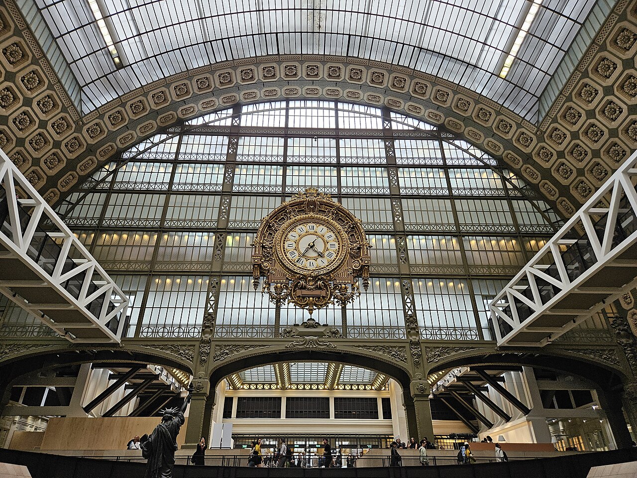 Main hall of the Musée d'Orsay