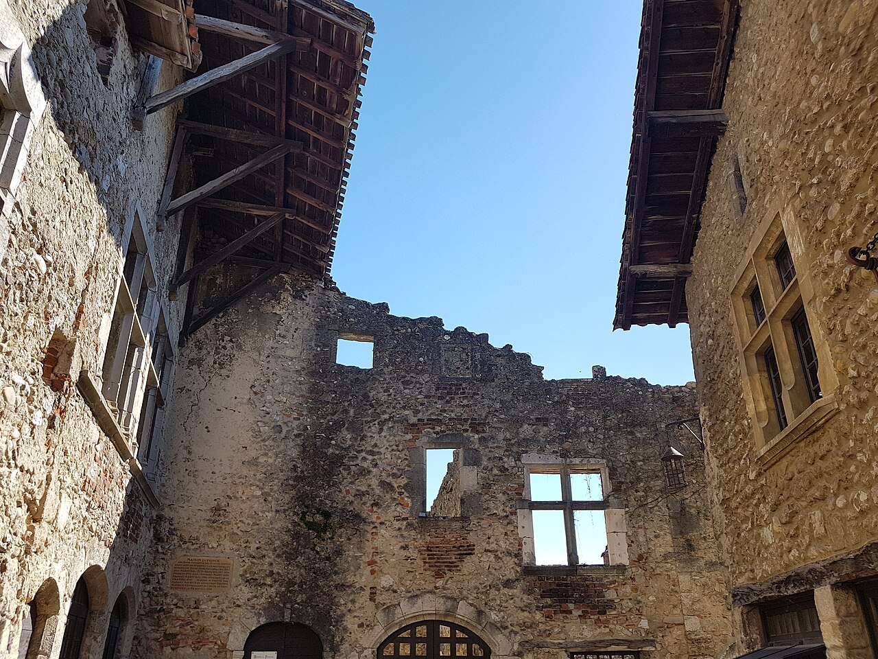 Pérouges