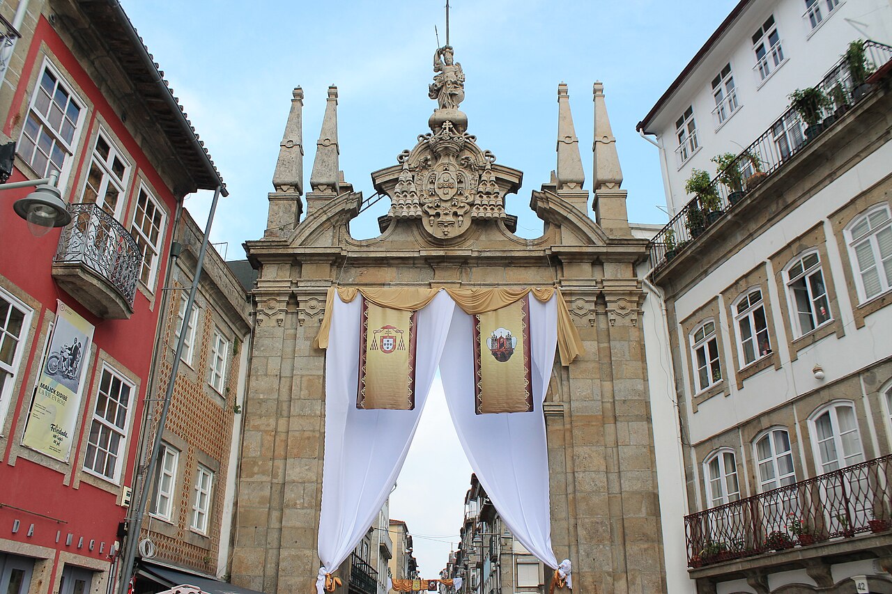 Arco da Porta Nova